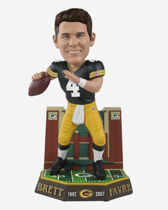 Brett Favre Green Bay Packers Retired Pro Gate Series Bobblehead FOCO - FOCO.com