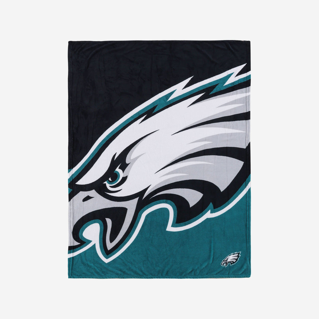 Philadelphia Eagles Supreme Slumber Plush Throw Blanket FOCO - FOCO.com