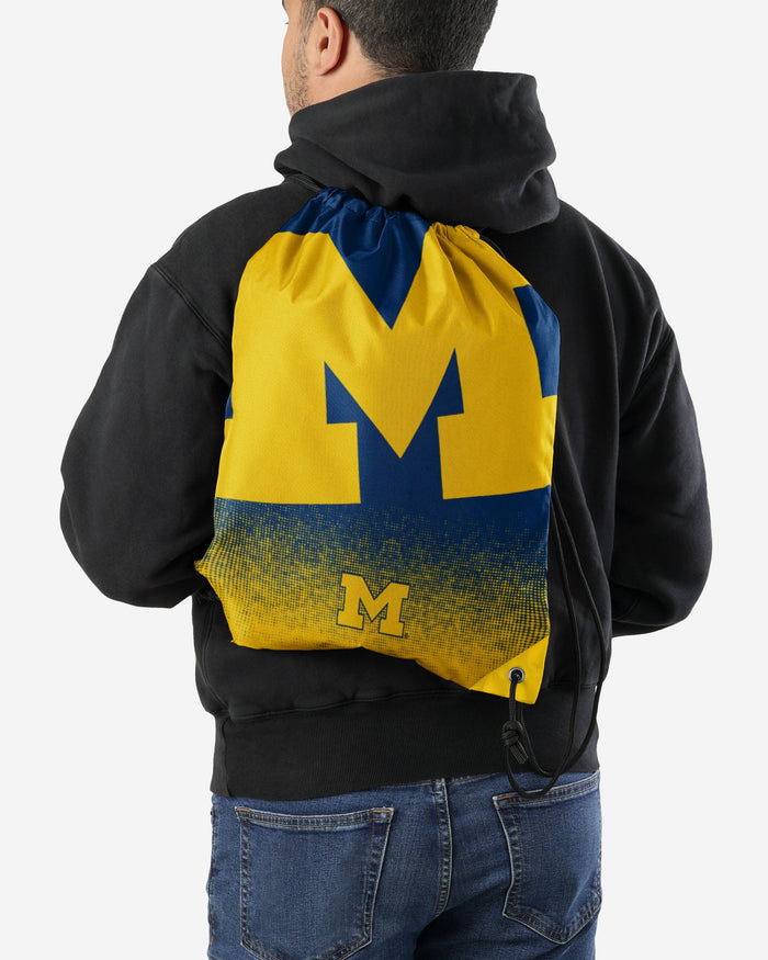 Michigan Wolverines Gradient Drawstring Backpack FOCO - FOCO.com