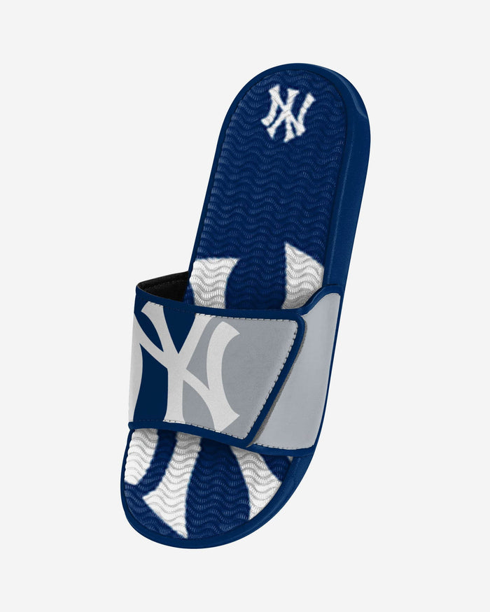 New York Yankees Colorblock Big Logo Gel Slide FOCO - FOCO.com
