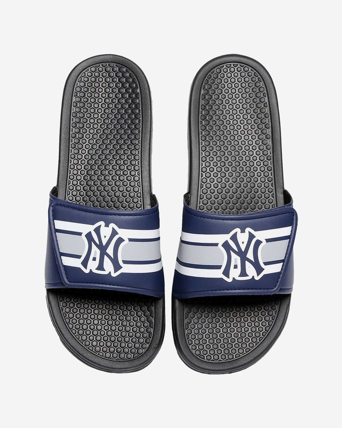 New York Yankees Stripe Legacy Sport Slide FOCO S - FOCO.com