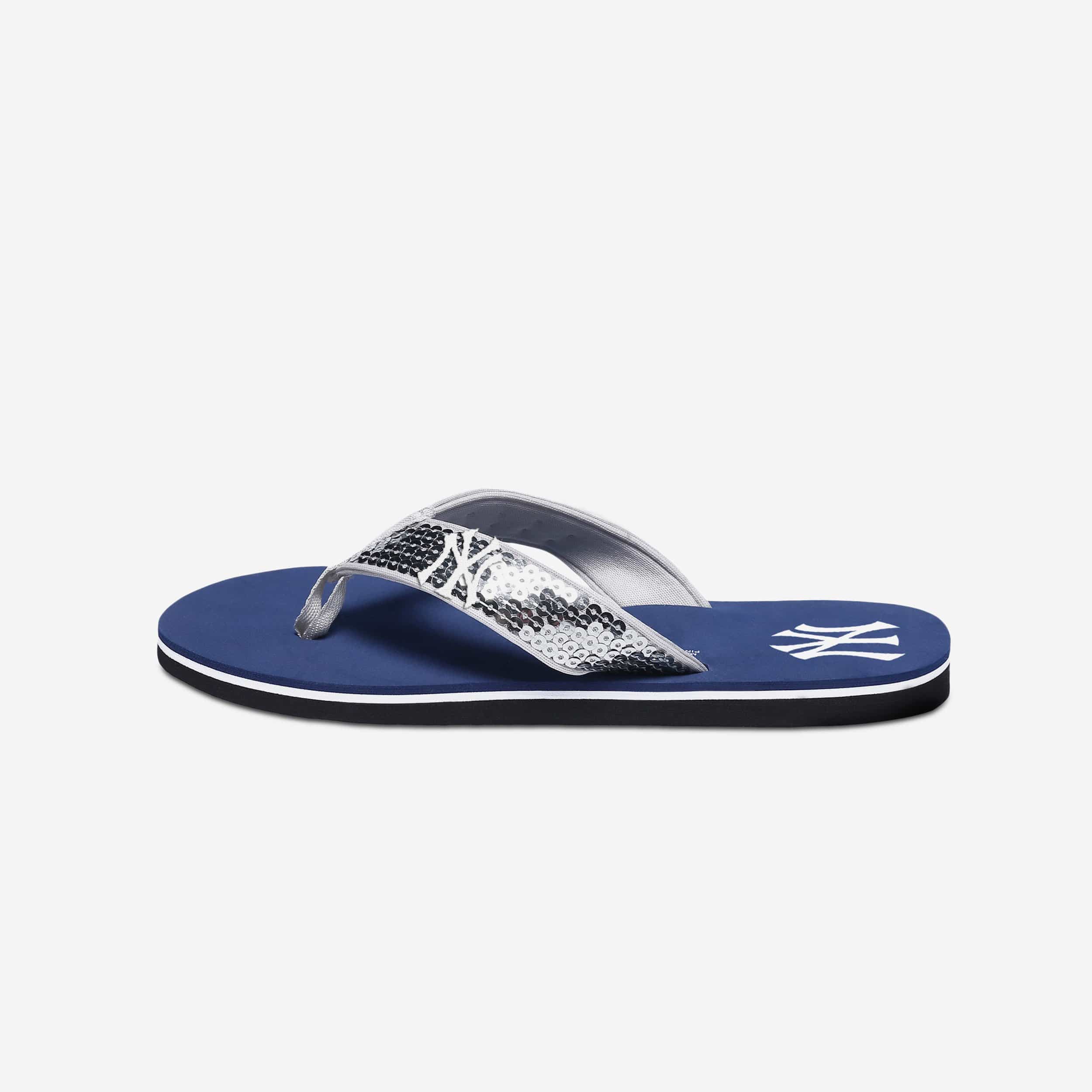 New York Yankees Womens Sequin Flip Flop FOCO