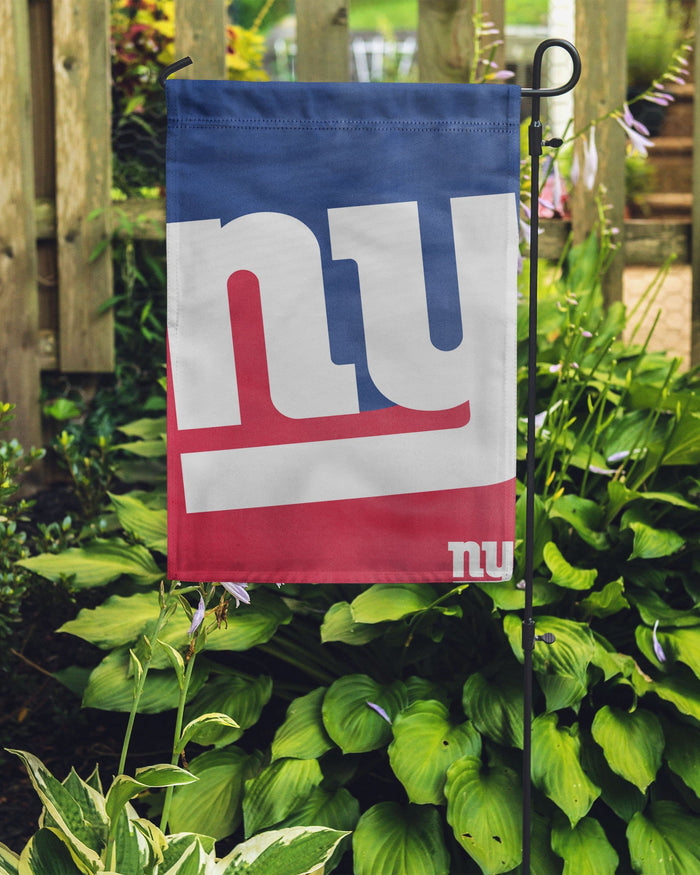 New York Giants Colorblock Helmet Garden Flag FOCO - FOCO.com