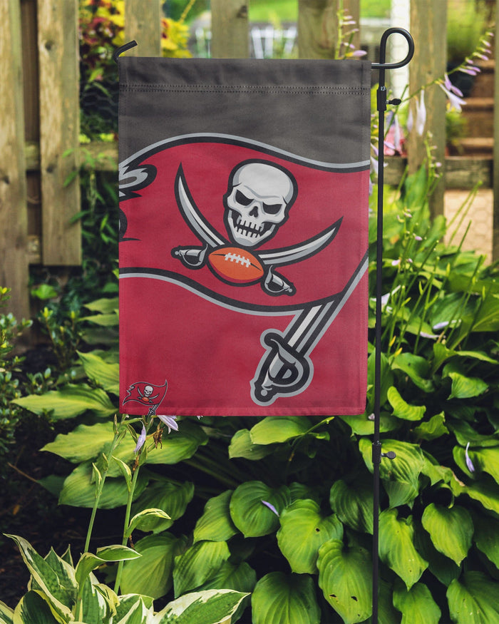 Tampa Bay Buccaneers Colorblock Helmet Garden Flag FOCO - FOCO.com