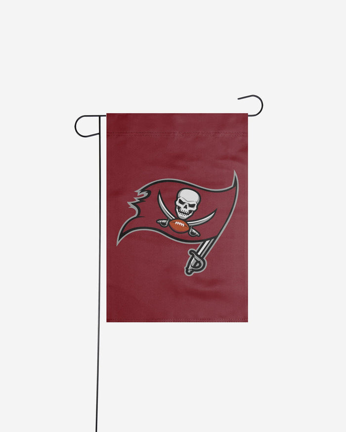 Tampa Bay Buccaneers Solid Garden Flag FOCO - FOCO.com