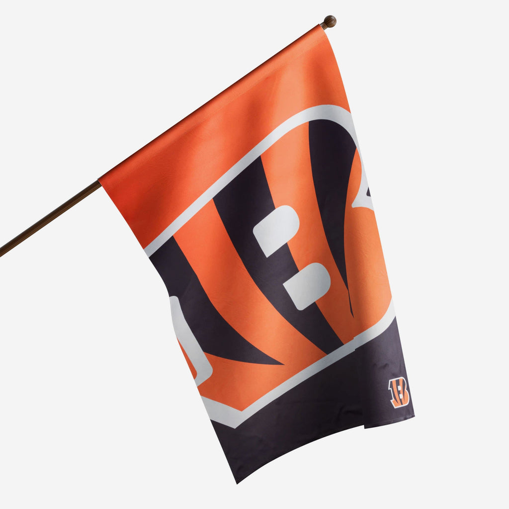 Cincinnati Bengals Vertical Flag FOCO - FOCO.com