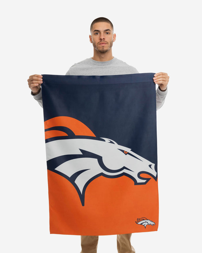 Denver Broncos Vertical Flag FOCO - FOCO.com