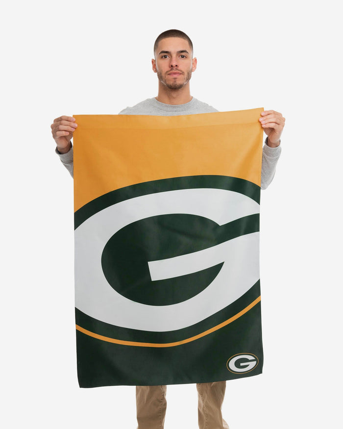Green Bay Packers Vertical Flag FOCO - FOCO.com