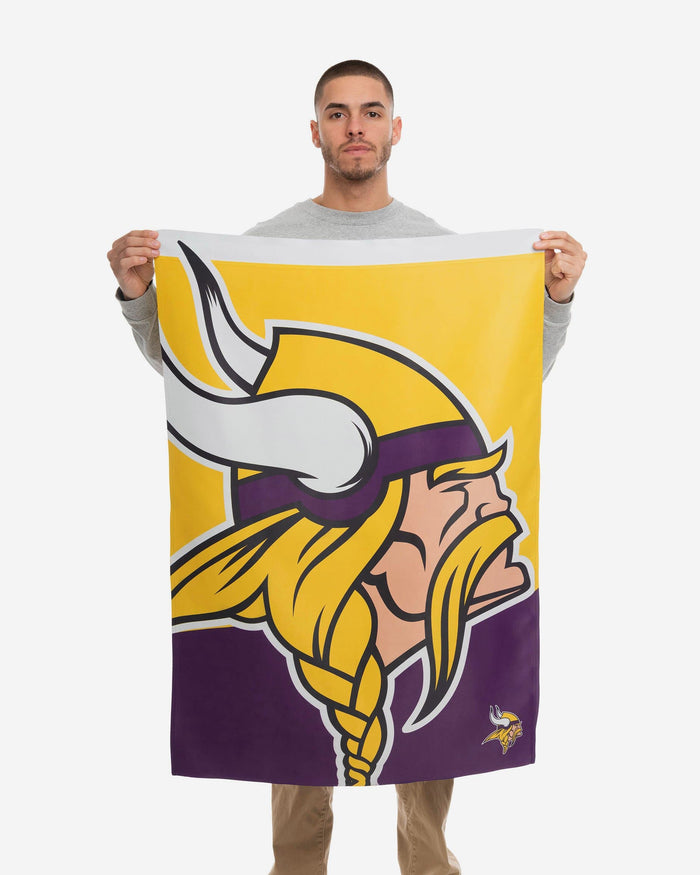 Minnesota Vikings Vertical Flag FOCO - FOCO.com