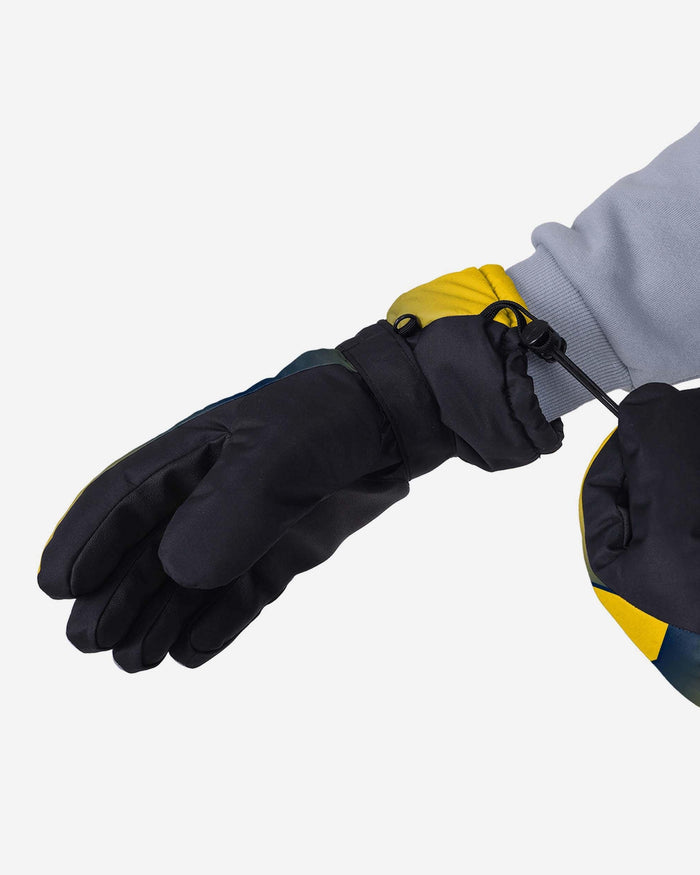 Michigan Wolverines Gradient Big Logo Insulated Gloves FOCO - FOCO.com