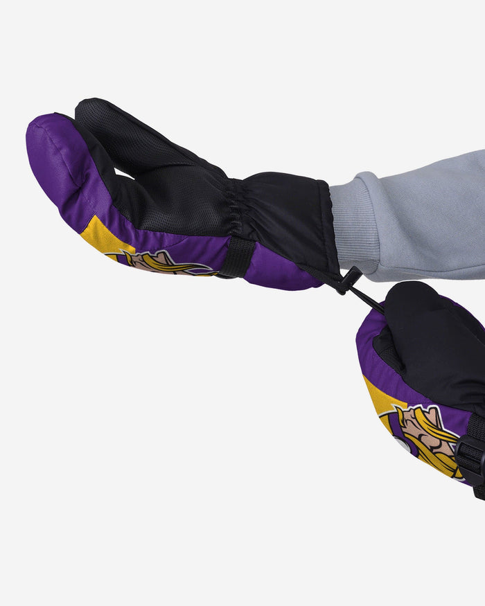 Minnesota Vikings Frozen Tundra Insulated Mittens FOCO - FOCO.com