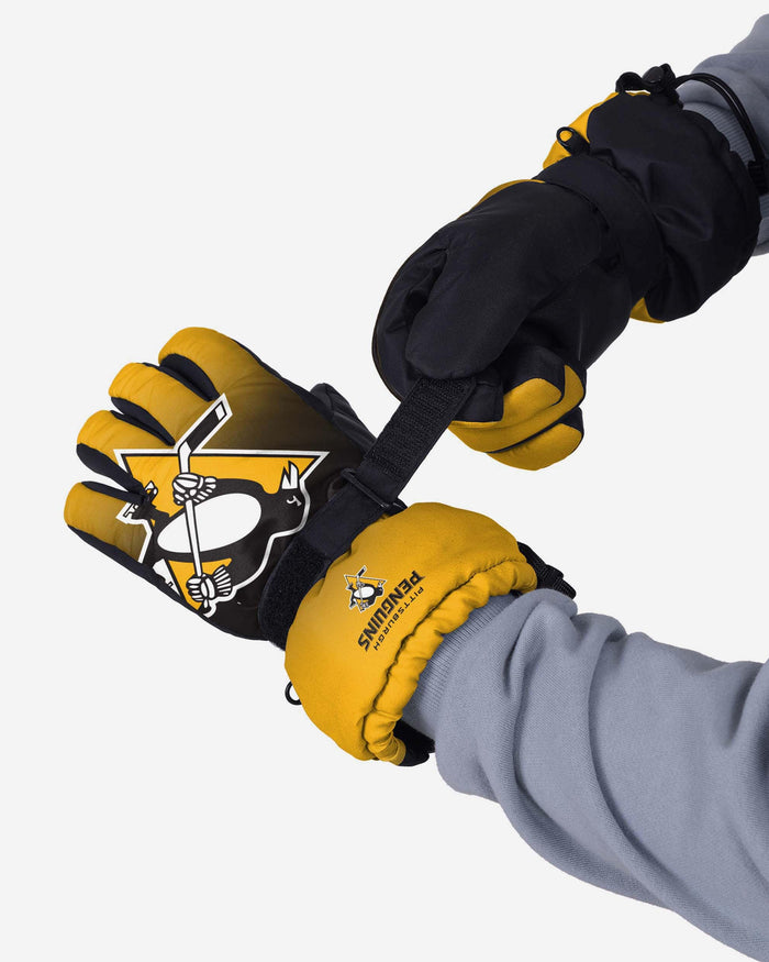 Pittsburgh Penguins Gradient Big Logo Insulated Gloves FOCO - FOCO.com