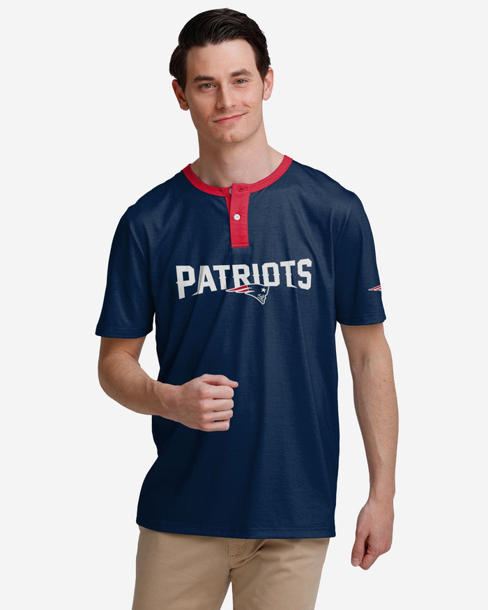 New England Patriots Solid Wordmark Short Sleeve Henley FOCO S - FOCO.com