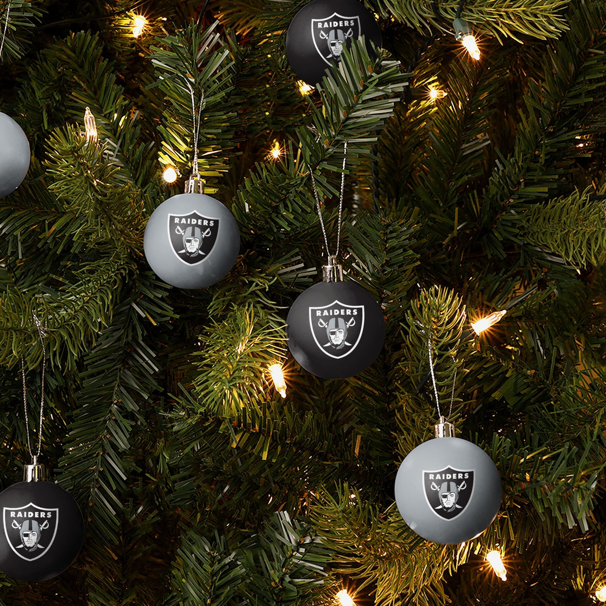 Personalized Las Vegas Raiders 2022 Ball Christmas Ornament