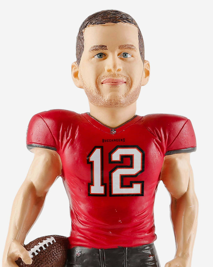 Tom Brady Tampa Bay Buccaneers Thematic Player Figurine FOCO - FOCO.com