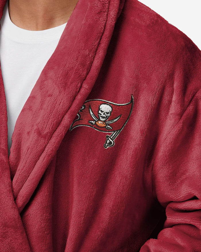 Tampa Bay Buccaneers Lazy Day Team Robe FOCO - FOCO.com
