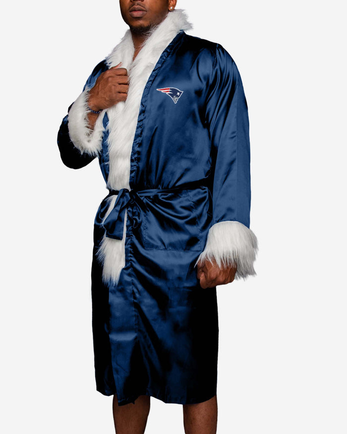 FUN.COM Officially Licensed WWE Men's Macho Man Randy Savage Bathrobe |  Soft & Cozy Loungewear for Adults | WWE Gifts Large/X-Large at Amazon Men's  Clothing store