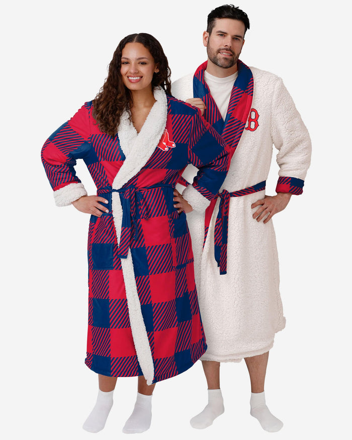 Boston Red Sox Lounge Life Reversible Robe FOCO S/M - FOCO.com
