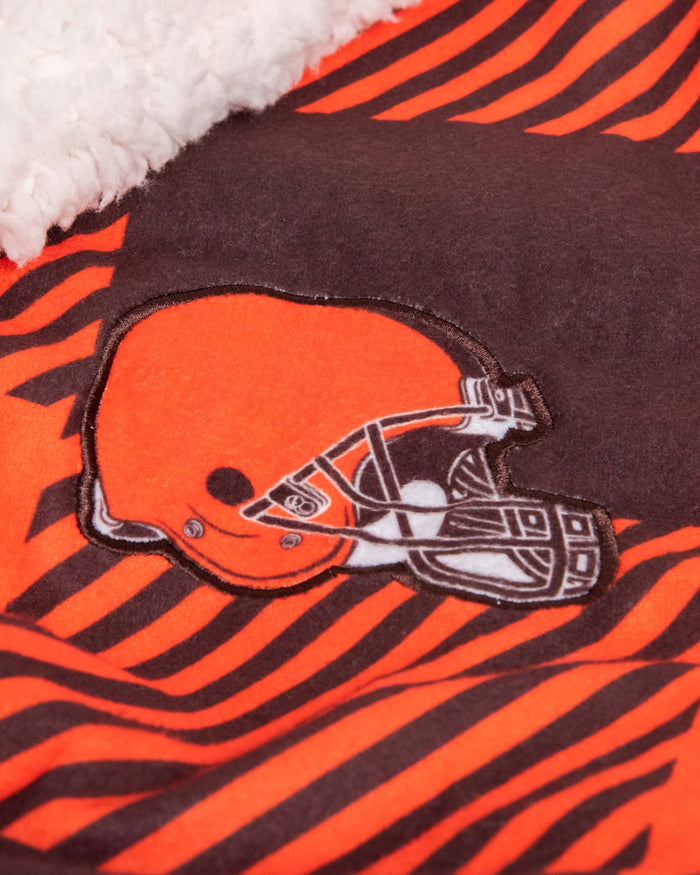 Cleveland Browns Lounge Life Reversible Robe FOCO - FOCO.com