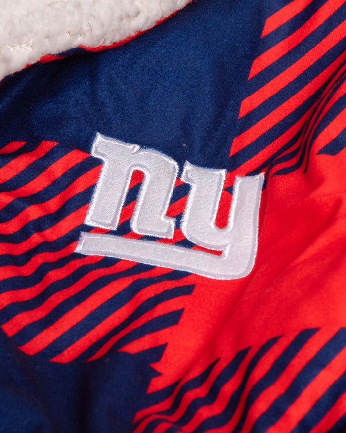 New York Giants Lounge Life Reversible Robe FOCO - FOCO.com