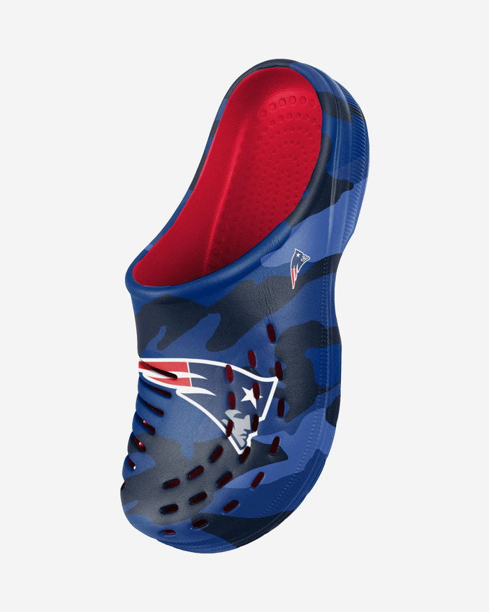 New England Patriots Tonal Camo Clog FOCO - FOCO.com