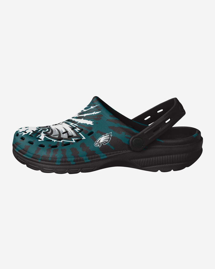 Philadelphia Eagles Tie-Dye Clog With Strap FOCO S - FOCO.com