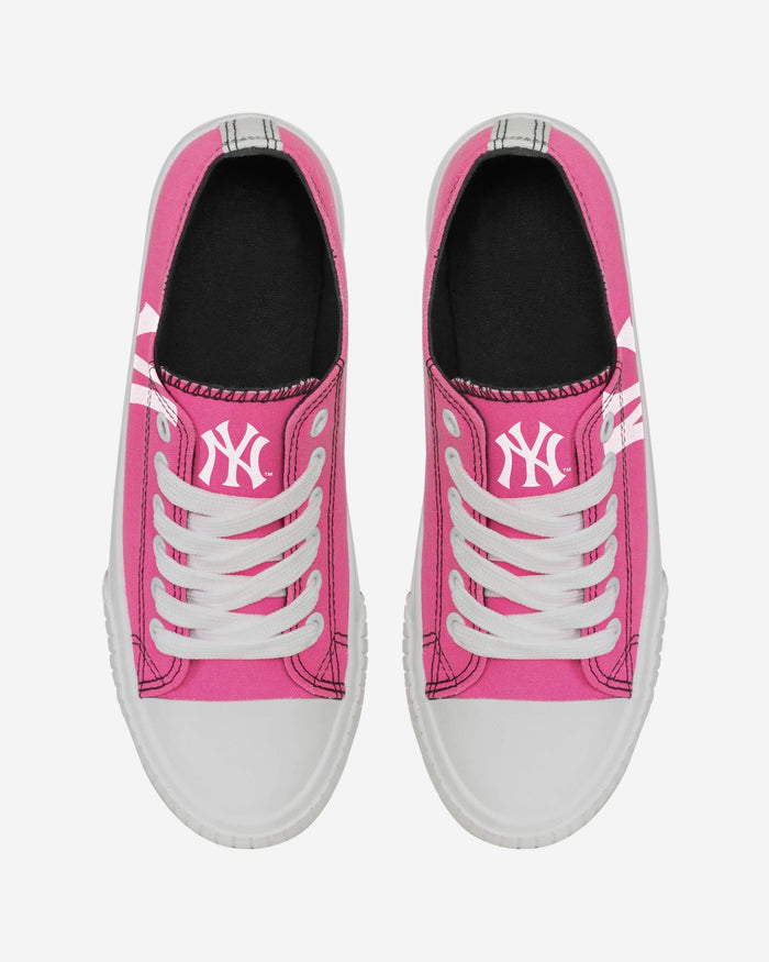 New York Yankees Womens Highlights Low Top Canvas Shoe FOCO - FOCO.com