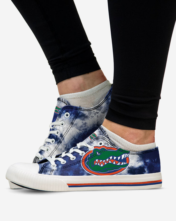Florida Gators Womens Low Top Tie-Dye Canvas Shoe FOCO - FOCO.com