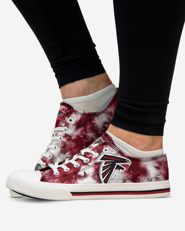 Atlanta Falcons Womens Low Top Tie-Dye Canvas Shoe FOCO - FOCO.com