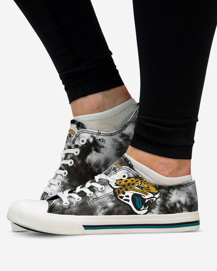 Jacksonville Jaguars Womens Low Top Tie-Dye Canvas Shoe FOCO - FOCO.com