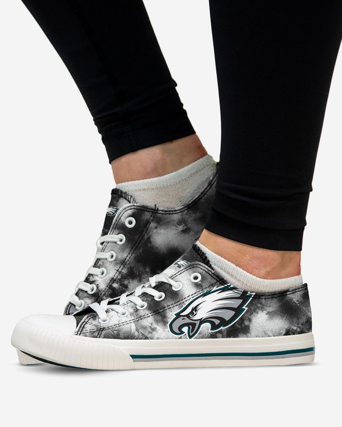 Philadelphia Eagles Womens Low Top Tie-Dye Canvas Shoe FOCO - FOCO.com