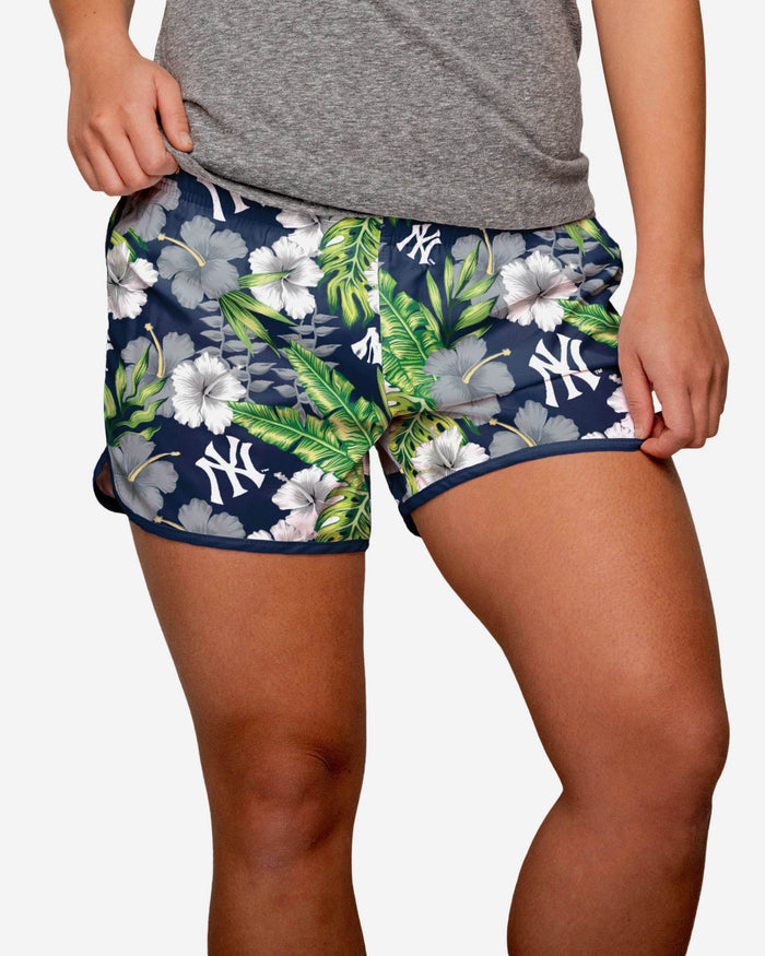 New York Yankees Womens Tropical Breeze Shorts FOCO S - FOCO.com