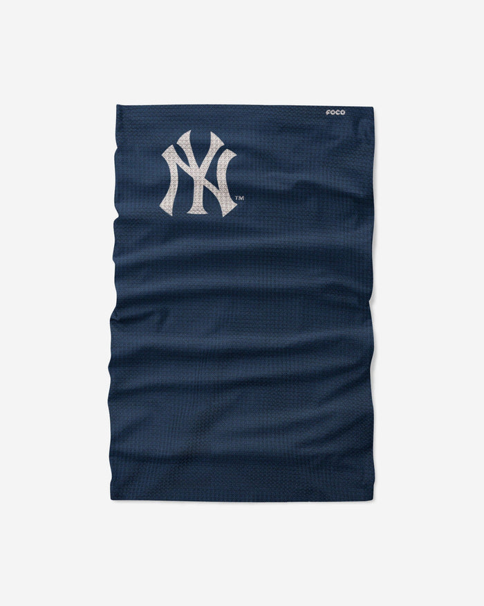 New York Yankees Big Logo Waffle Gaiter Scarf FOCO - FOCO.com