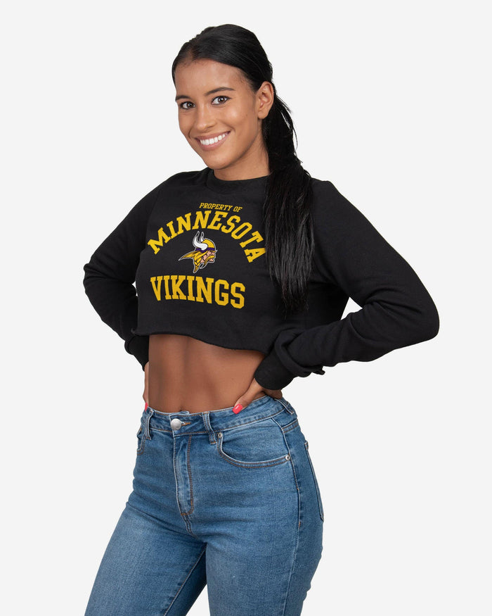 Minnesota Vikings Womens Cropped Team Crewneck FOCO S - FOCO.com