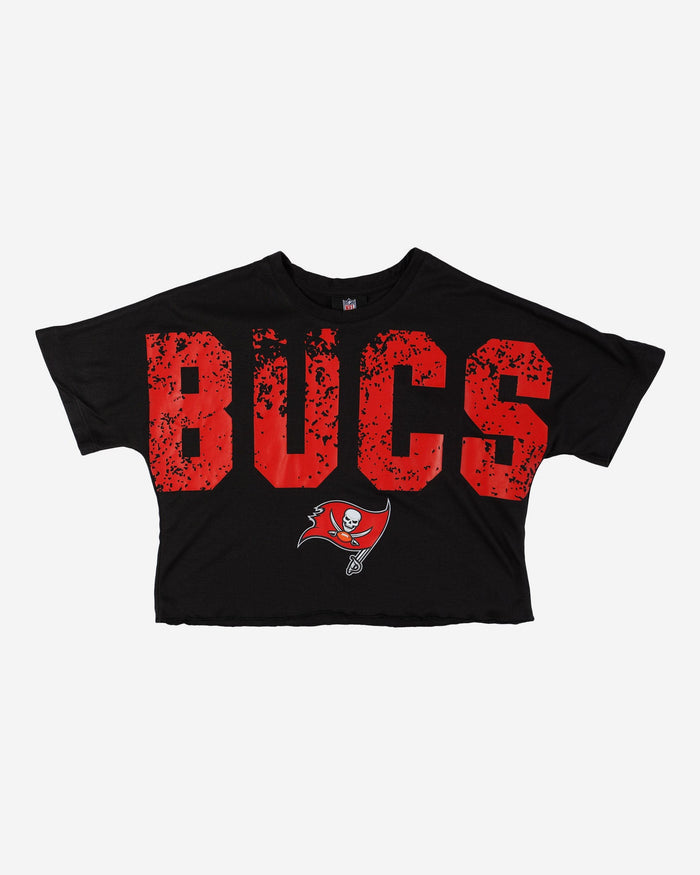 Tampa Bay Buccaneers Womens Petite Distressed Wordmark Crop Top FOCO - FOCO.com