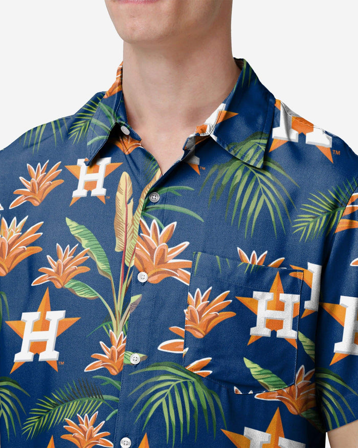 FOCO Houston Astros Victory Vacay Button Up Shirt, Mens Size: M