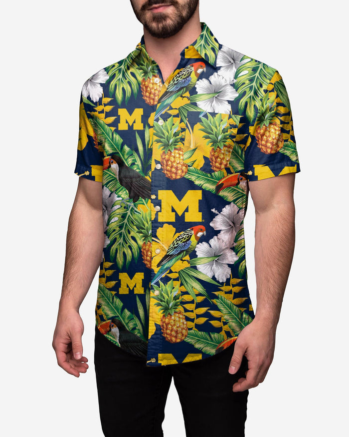 Michigan Wolverines Floral Button Up Shirt FOCO 2XL - FOCO.com