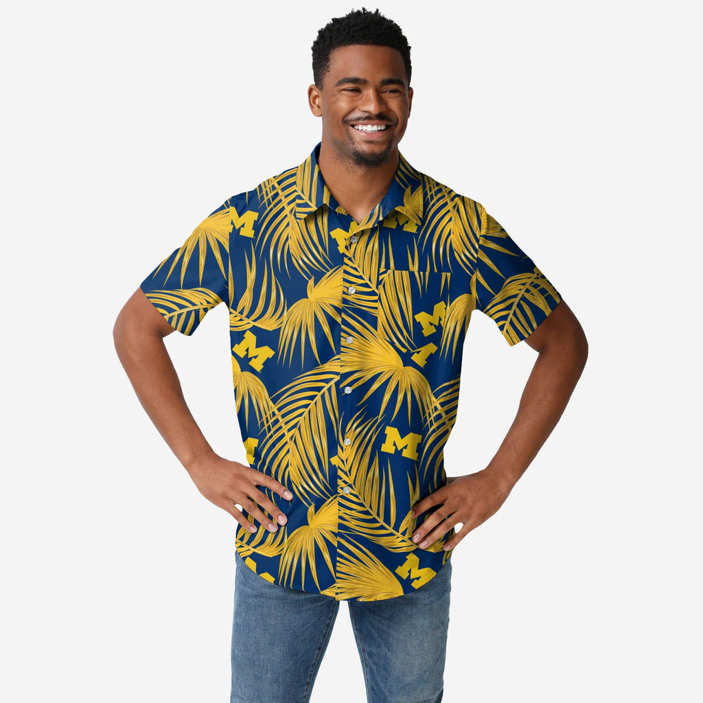 Michigan Wolverines Hawaiian Button Up Shirt FOCO S - FOCO.com