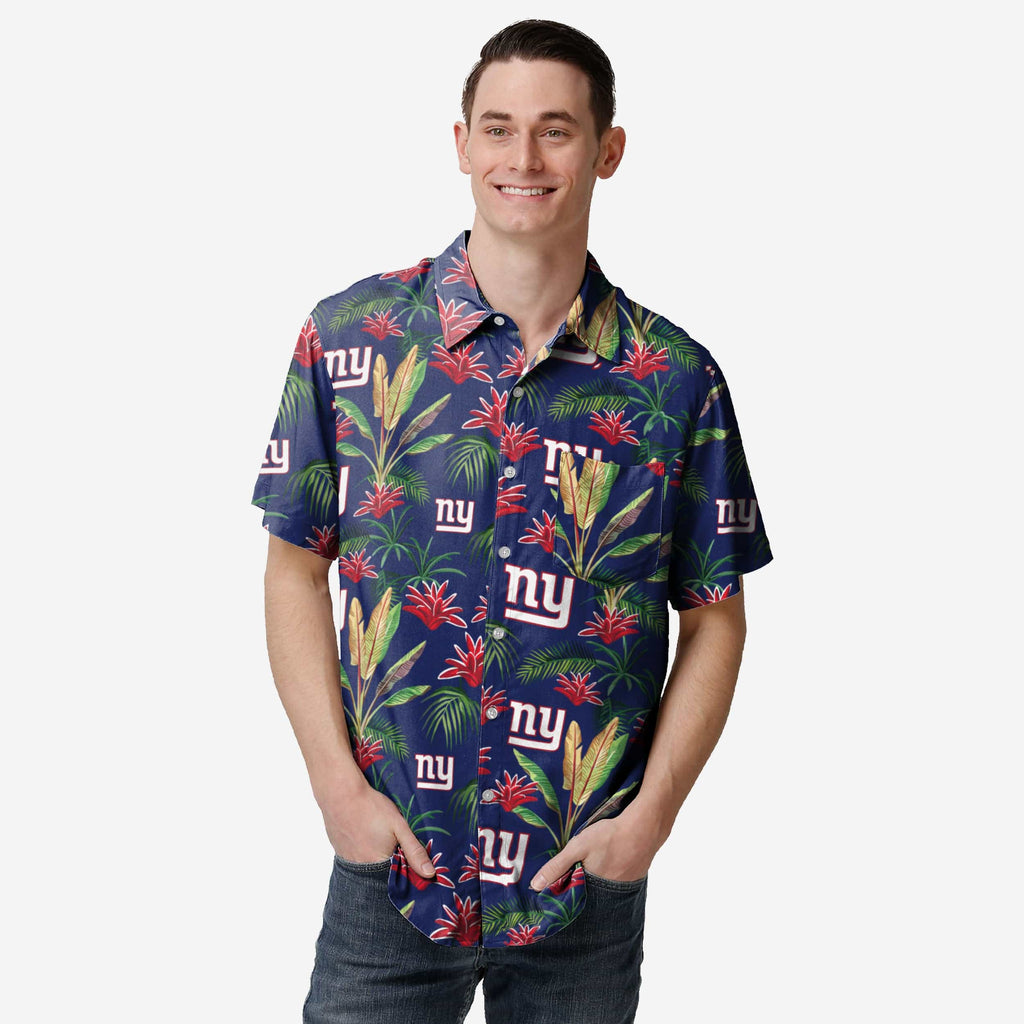 New York Giants Victory Vacay Button Up Shirt FOCO S - FOCO.com